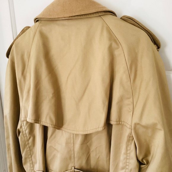 Vintage Lined Tan wool collar Trench Coat Made in Poland Size 44R pockets belted - Picture 15 of 16